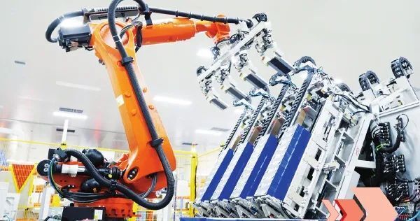 翻倍！5000度電裝進(jìn)20尺集裝箱！我國這“巨型充電寶”又進(jìn)化了