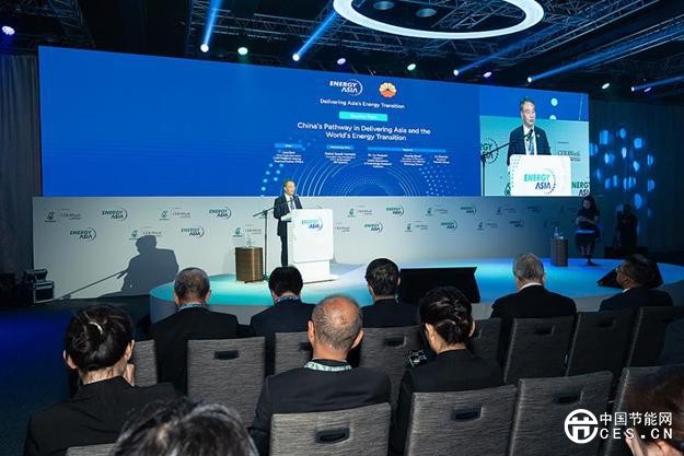 徐冠巨出席亞洲能源論壇，談傳化能源轉(zhuǎn)型的科技創(chuàng)新