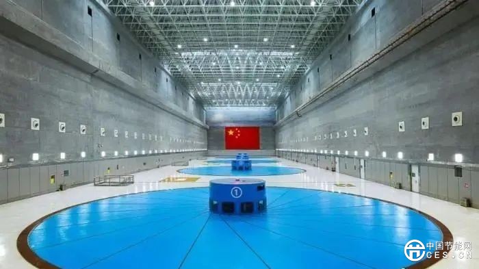 世界最大清潔能源走廊高峰運行機組超百臺