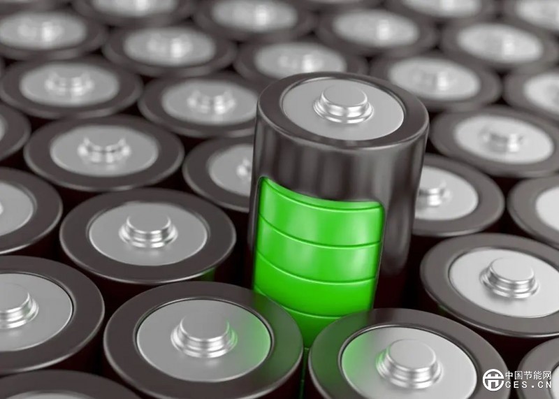 固態(tài)電池產(chǎn)業(yè)化釋放積極信號(hào)
