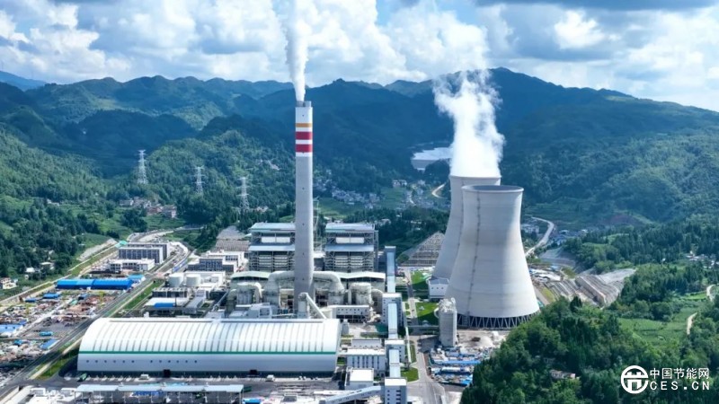 世界首臺660MW超超臨界“W”火焰鍋爐試運成功。