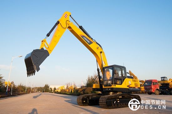 雷沃FR220E挖掘機