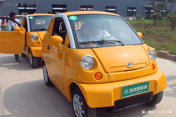 “童年”小型電動(dòng)車(chē)