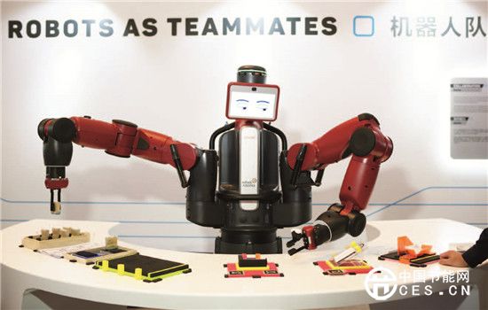 生產(chǎn)全球化到科技全球化：機(jī)器人“占領(lǐng)”達(dá)沃斯