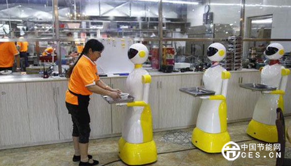 會(huì)下廚會(huì)手術(shù)會(huì)自我學(xué)習(xí) 機(jī)器人里的“湖南人”都了得